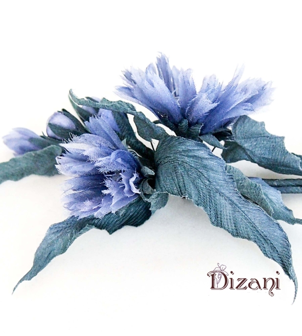 Brooch chicory.