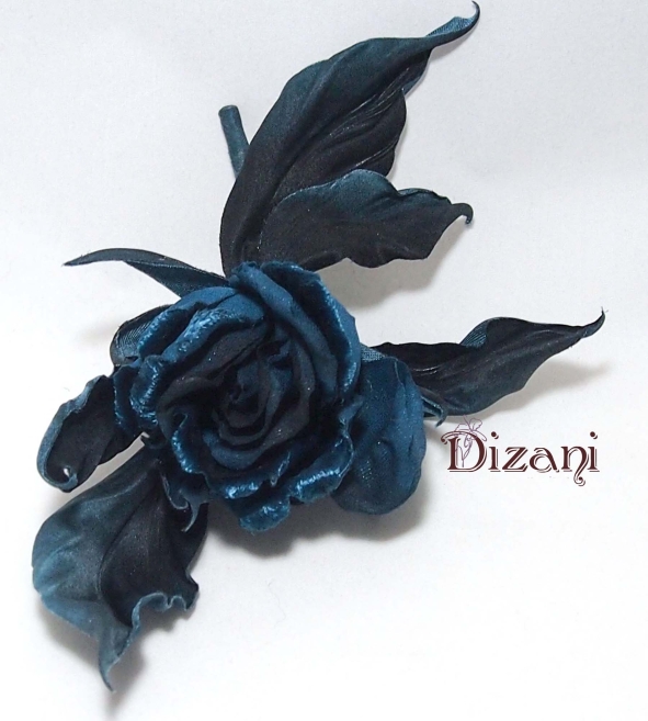 Rosebud Brooch