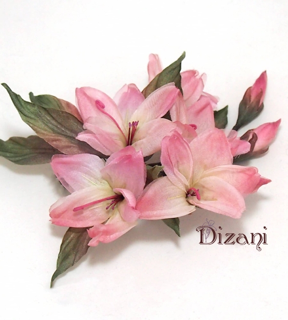 Alstroemeria hairpin