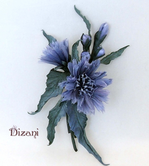 Brooch chicory.